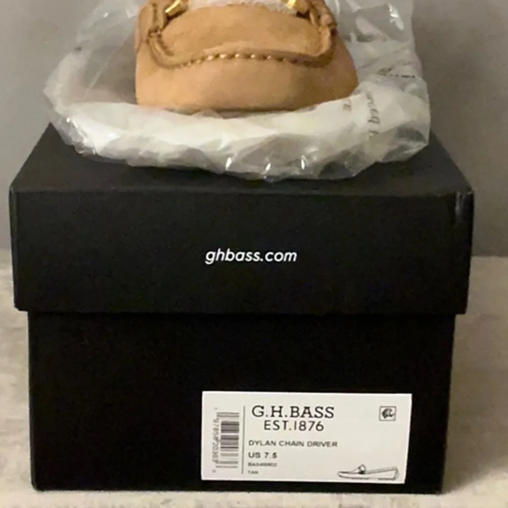G.H. Bass Women’s Moccasin - Picture 7 of 8